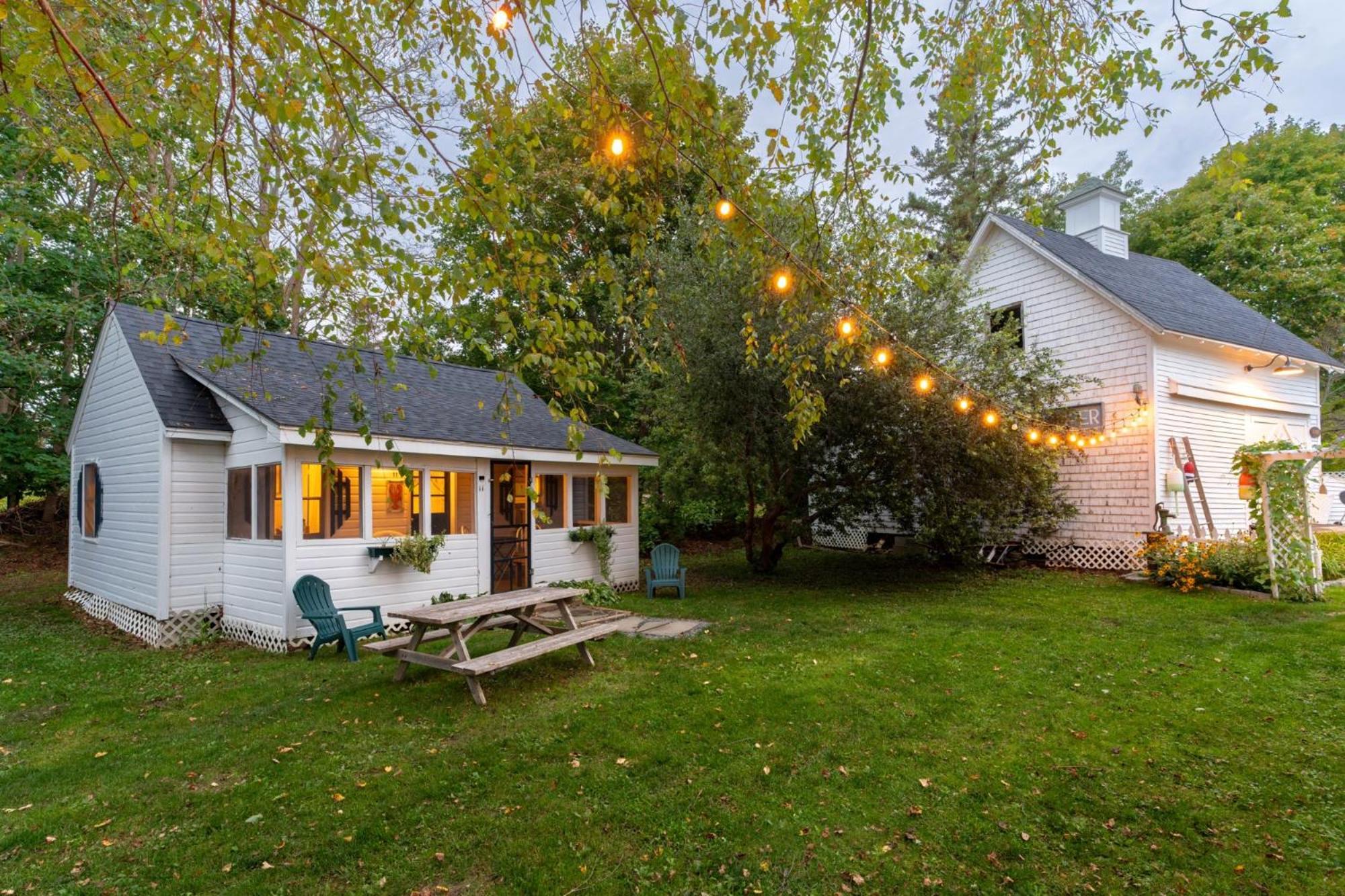 Bar Harbor Cottages & Suites Екстер'єр фото