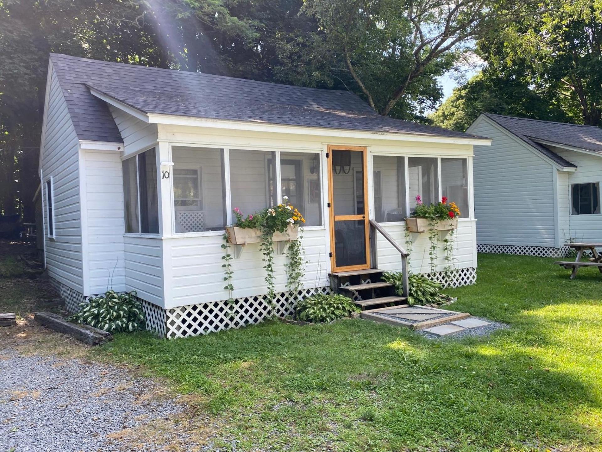 Bar Harbor Cottages & Suites Екстер'єр фото