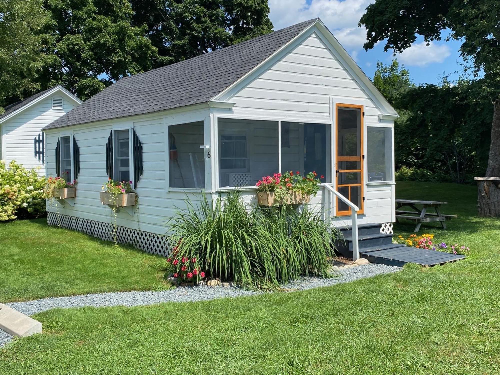 Bar Harbor Cottages & Suites Екстер'єр фото